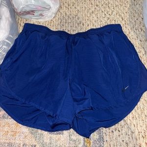 Nike womens shorts size large